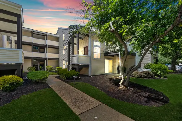121 COUNTRY CLUB DR #10, UNION TWP, NJ 07083