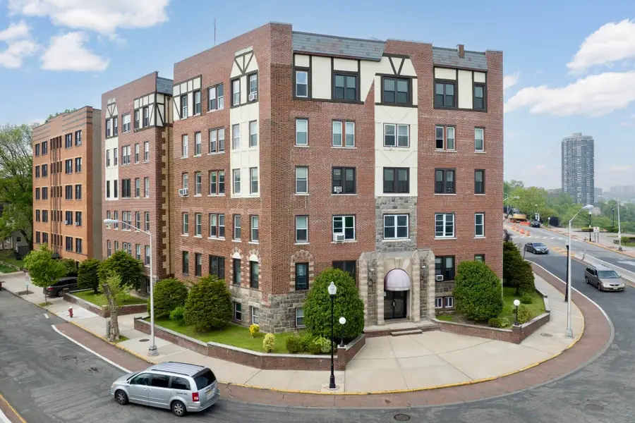 7435 BLVD EAST #39, North Bergen, NJ 07047 - #2
