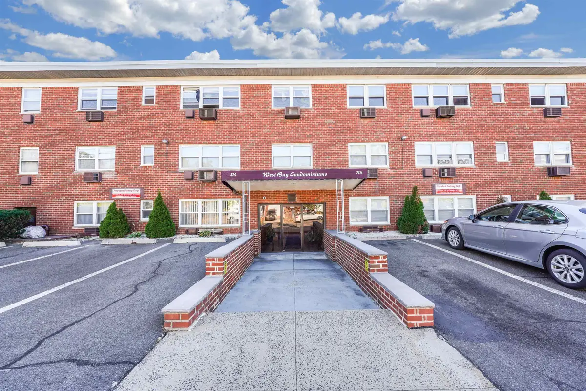214 AVENUE A #A7, Bayonne, NJ 07002 - #1