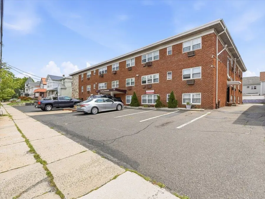 214 AVENUE A #A7, Bayonne, NJ 07002 - #2