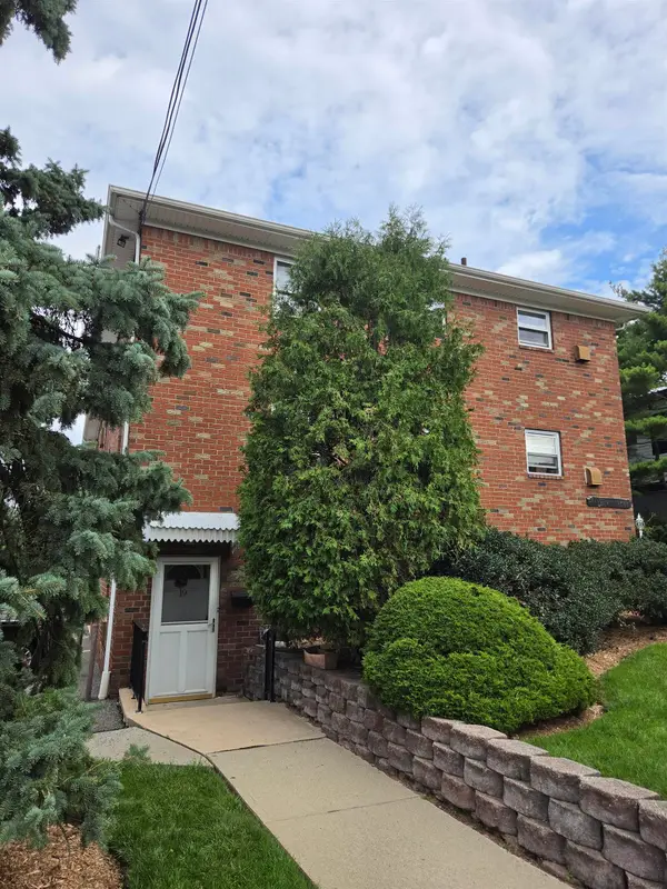 1307 INWOOD TERRACE #19, Fort Lee, NJ 07024