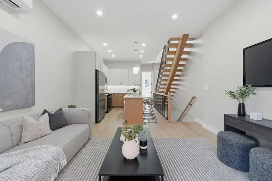 477 MARTIN LUTHER KING JR DR, Jersey City, NJ 07304 - #3
