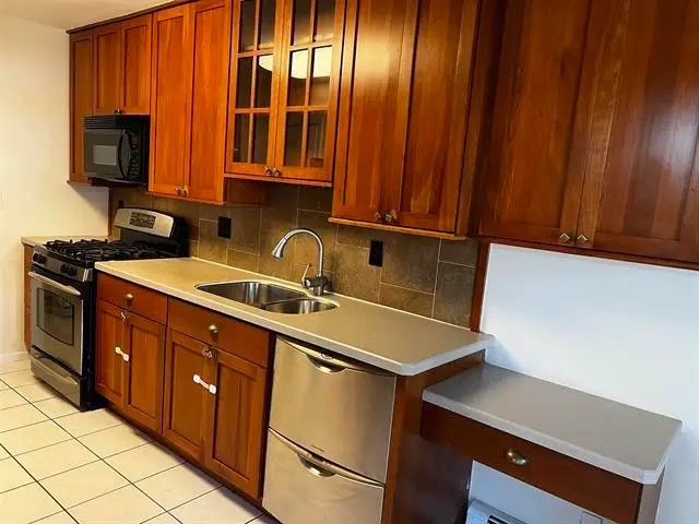 32 RIVERVIEW CT, Secaucus, NJ 07094 - #2