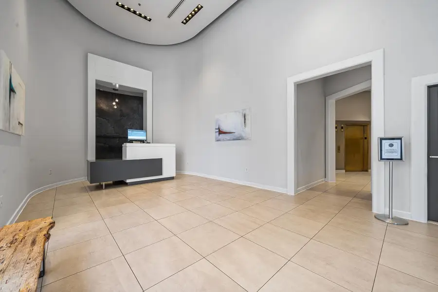 102 CHRISTOPHER COLUMBUS DR #202, Jersey City, NJ 07302 - #3