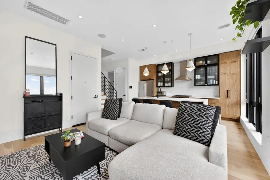 339 PALISADE AVE #C, Jersey City, NJ 07307 - #3