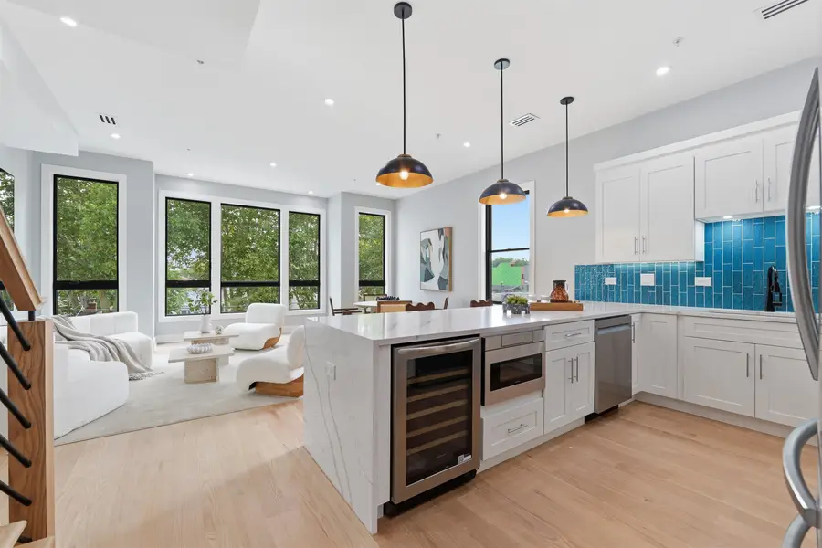 389 VIRGINIA AVE #3, Jersey City, NJ 07304 - #2