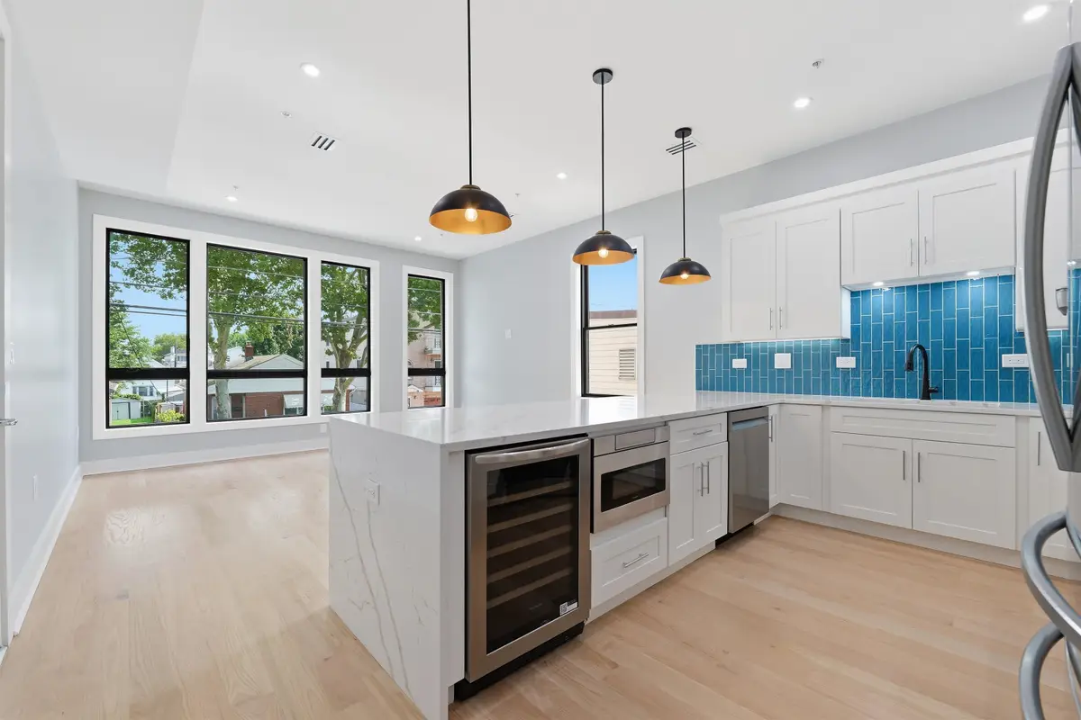 389 VIRGINIA AVE #2, Jersey City, NJ 07304 - #1