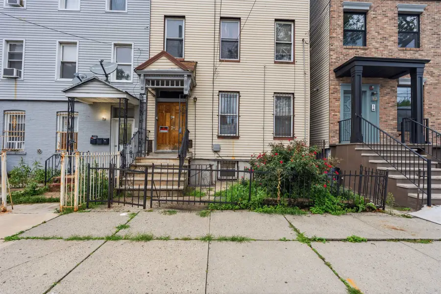 64 GARDNER AVE, Jersey City, NJ 07304 - #2