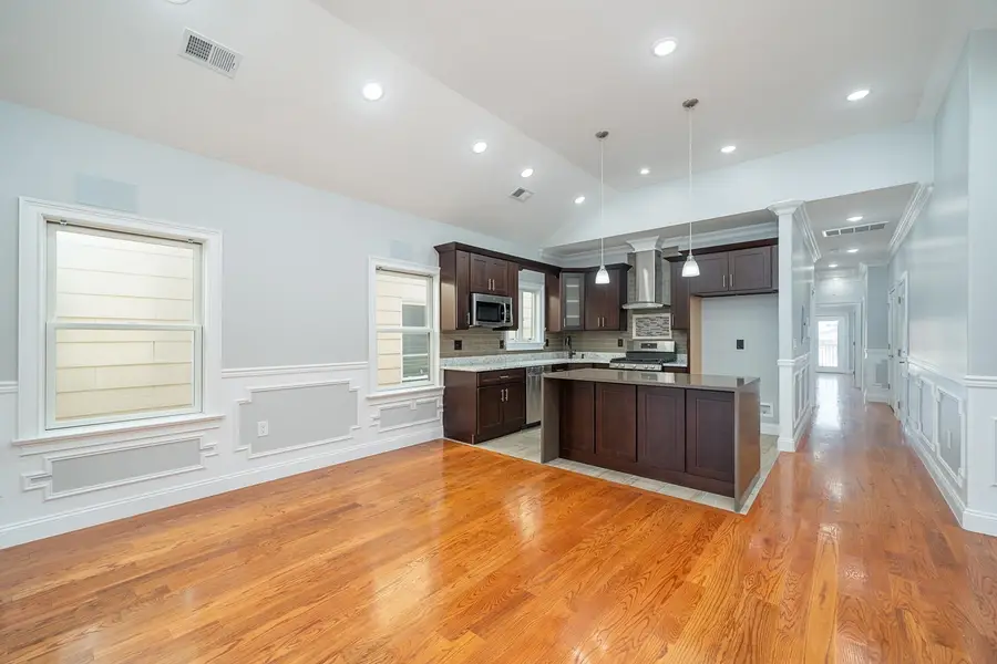 72 CHARLES ST, Jersey City, NJ 07307 - #2