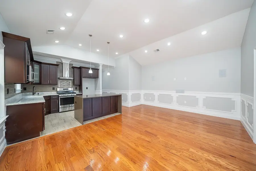 72 CHARLES ST, Jersey City, NJ 07307 - #3