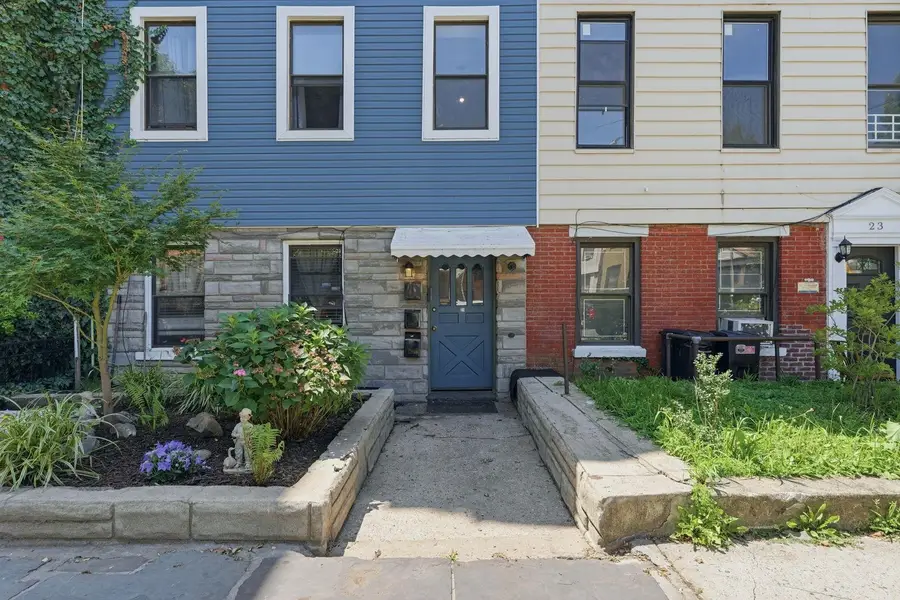 21 BENTLEY AVE, Jersey City, NJ 07304 - #2