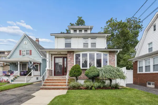 47 KEARNEY ST, Lyndhurst, NJ 07071