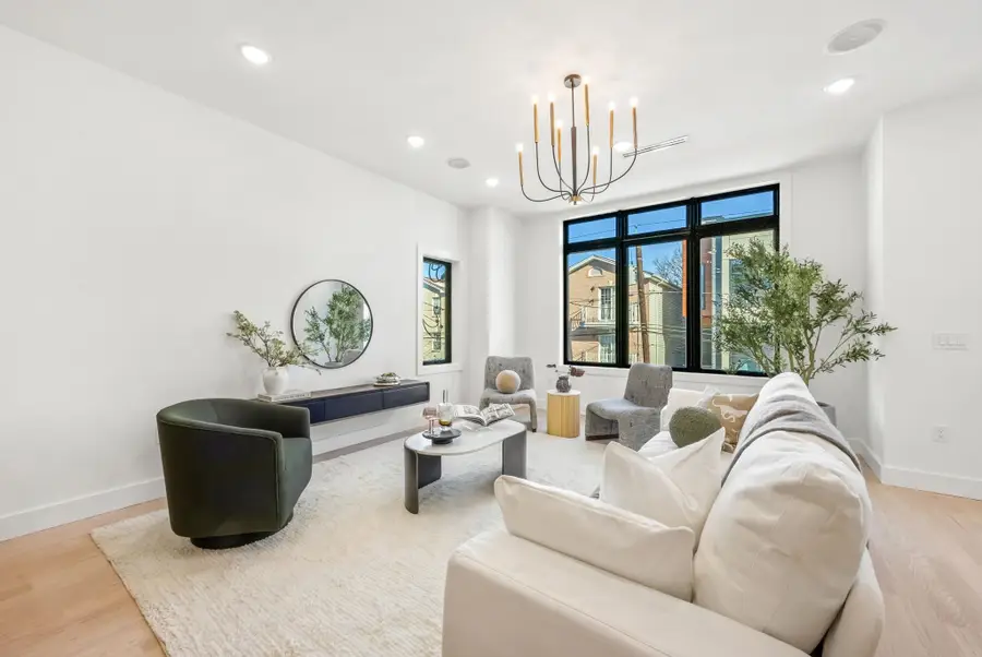 33 GRAHAM ST #1, Jersey City, NJ 07307 - #3