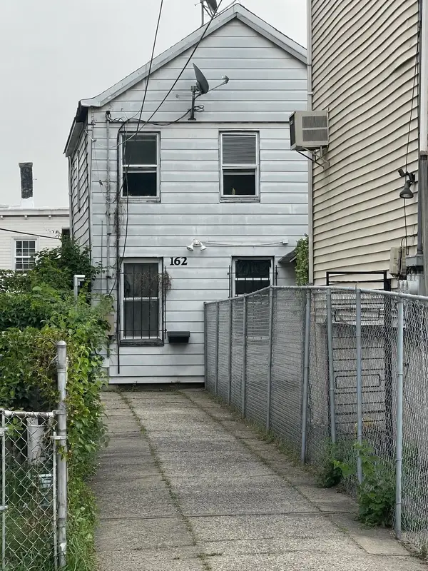 162 SUMMIT AVE, JC, Journal Square, NJ 07304