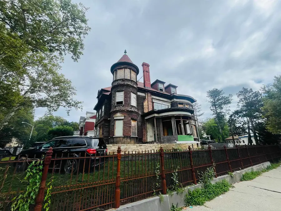 2456 KENNEDY BLVD, Union City, NJ 07304 - #2