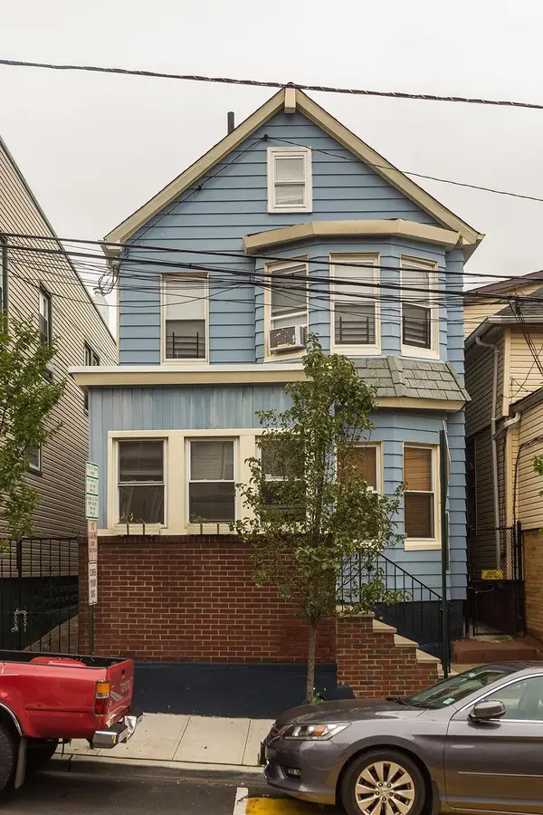 625 36TH ST, Union City, NJ 07087