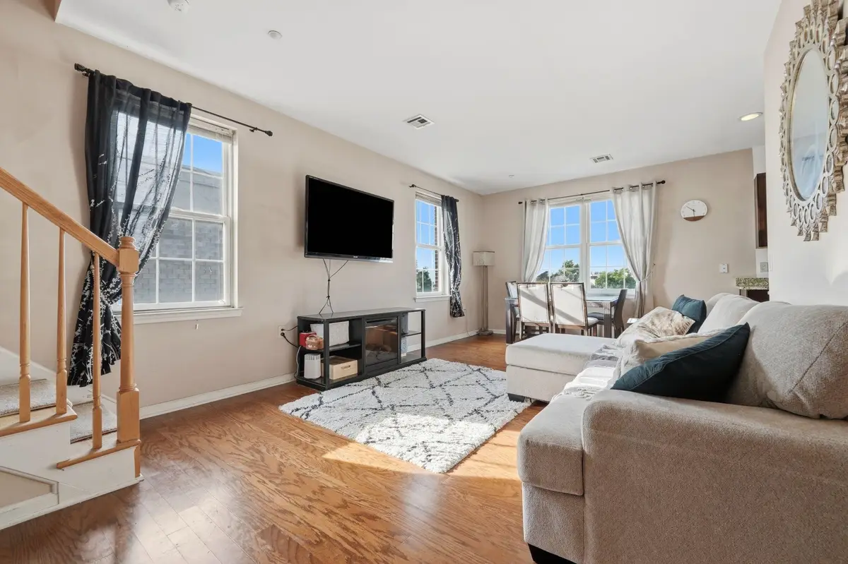 1209 SUMMIT AVE #407, Jersey City, NJ 07307 - #1