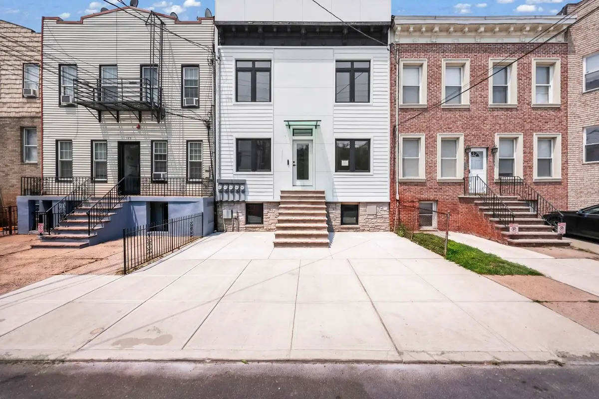 291 NEW YORK AVE #4, Jersey City, NJ 07307 - #1