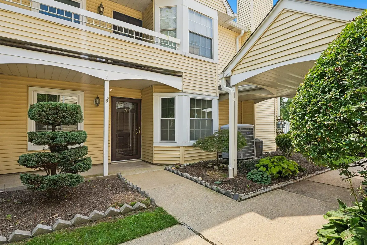 70 MILL RUN, Hightstown, NJ 08520 - #1
