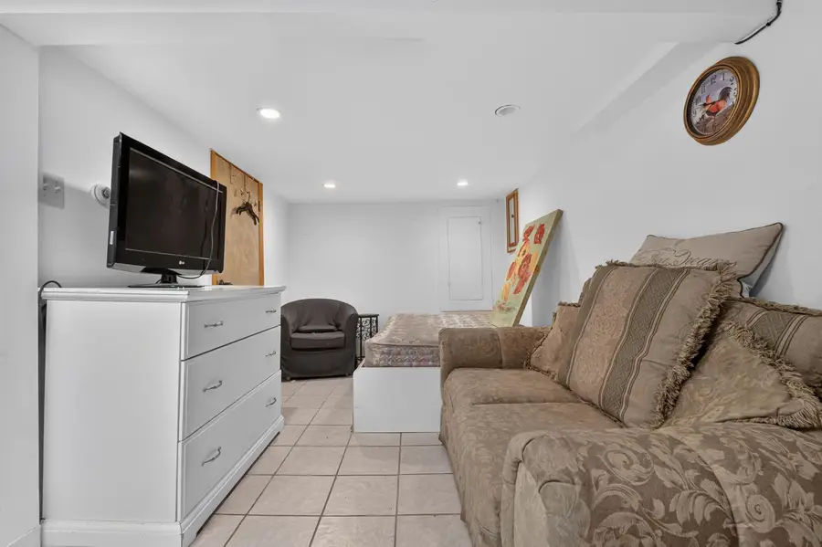 31 MIDLAND AVE NORTH, Kearny, NJ 07032 - #3