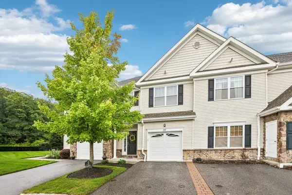 35 RED OAK CT, Wanaque, NJ 07420
