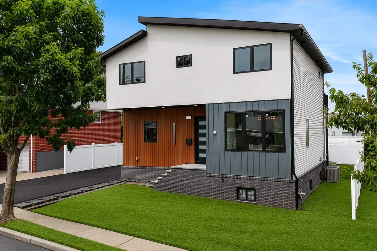 21 PIKEVIEW TERRACE, Secaucus, NJ 07094 - #1