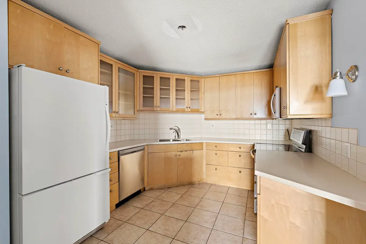 2032 HARMON COVE TOWER #2032, Secaucus, NJ 07094 - #1
