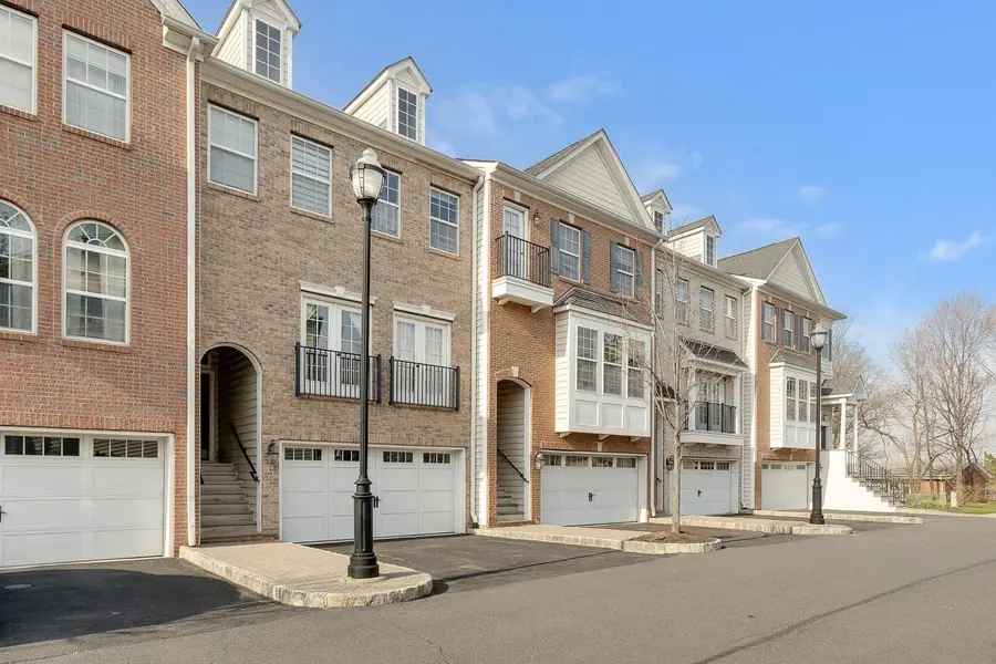 5 CREEKSIDE CT, Secaucus, NJ 07094 - #2