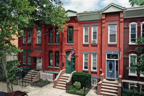 224 EGE AVE, JC, Greenville, NJ 07304