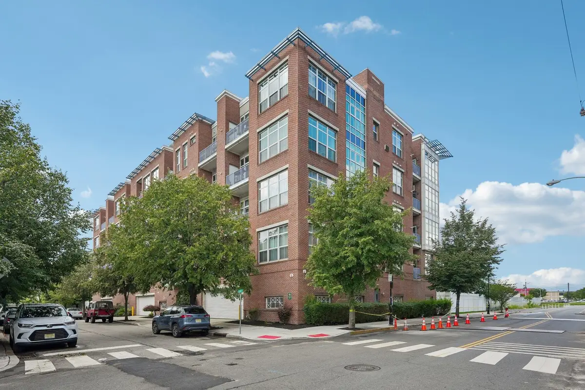 3 GREENWICH DR #97, Jersey City, NJ 07305 - #1