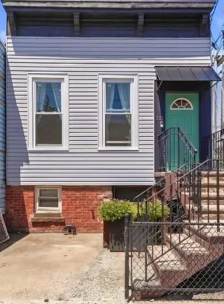 211 PLAINFIELD AVE, Jersey City, NJ 07306 - #1
