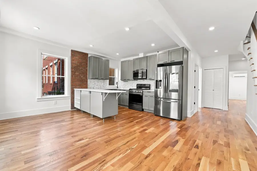 286 HALLADAY ST, Jersey City, NJ 07304 - #2