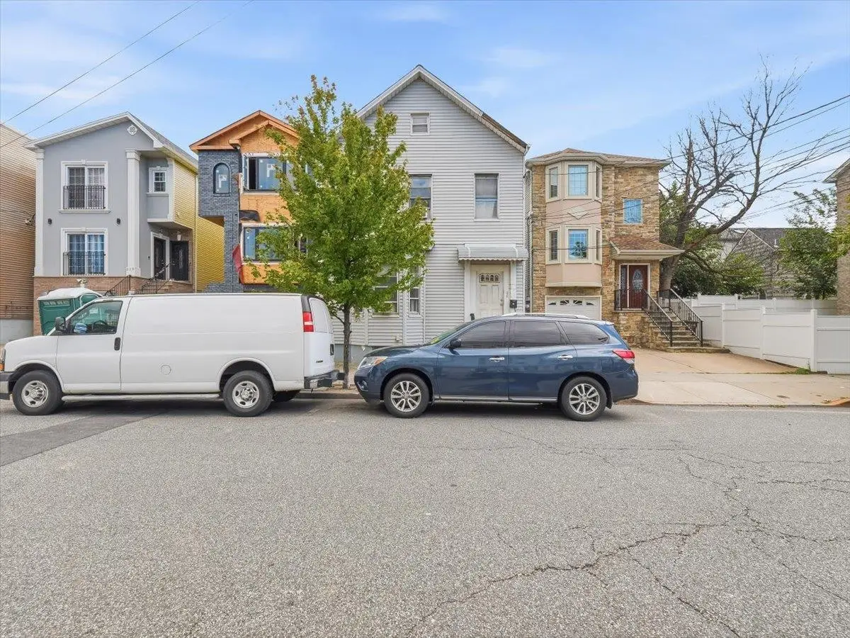 311 WARREN ST, Harrison, NJ 07029 - #1