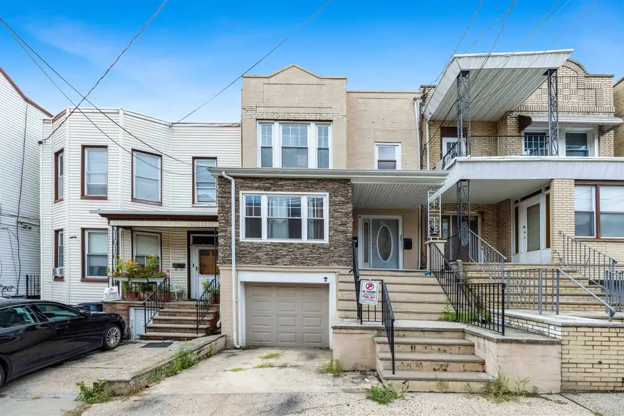 19 COLUMBIA AVE, Jersey City, NJ 07307 - #2