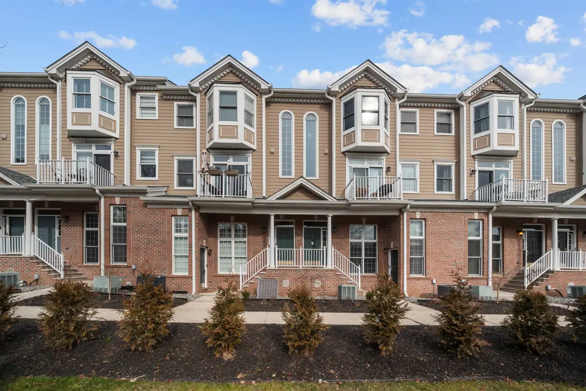 397 KINGSTON CT, West New York, NJ 07093 - #1