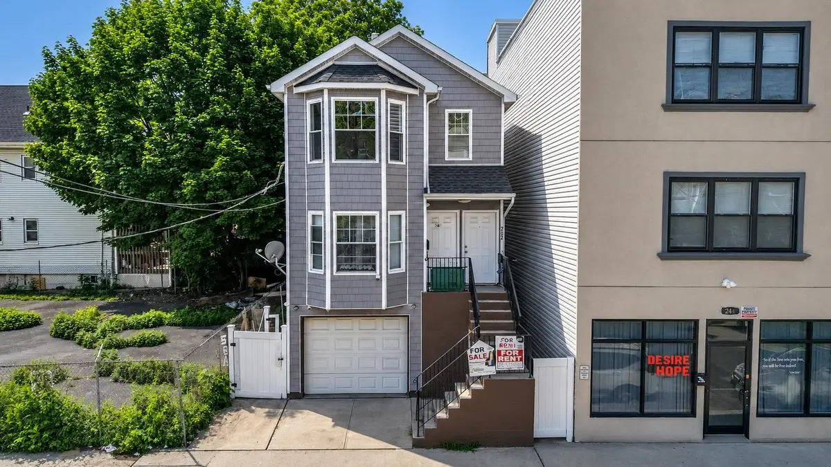 242 GRAHAM AVE, Paterson, NJ 07501 - #1