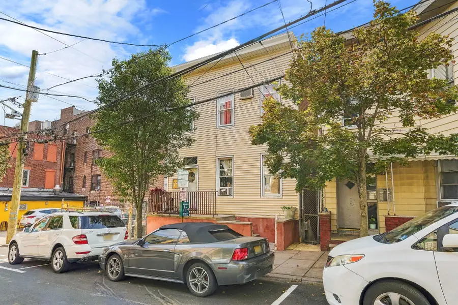 111 34TH ST, Union City, NJ 07087 - #3