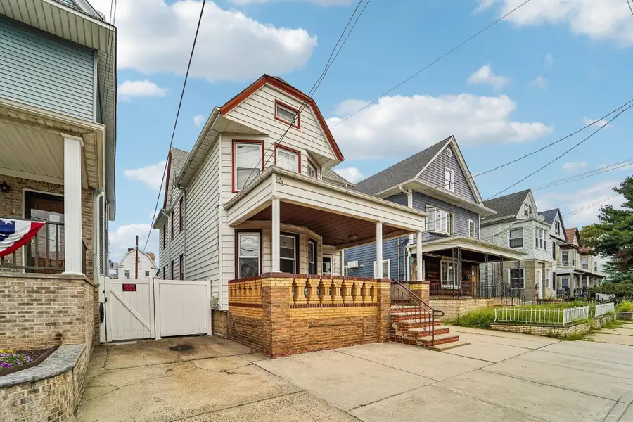 155 3RD ST, Bayonne, NJ 07002 - #3