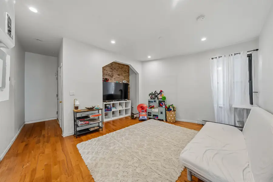 2700 KENNEDY BLVD #102, Jersey City, NJ 07306 - #3