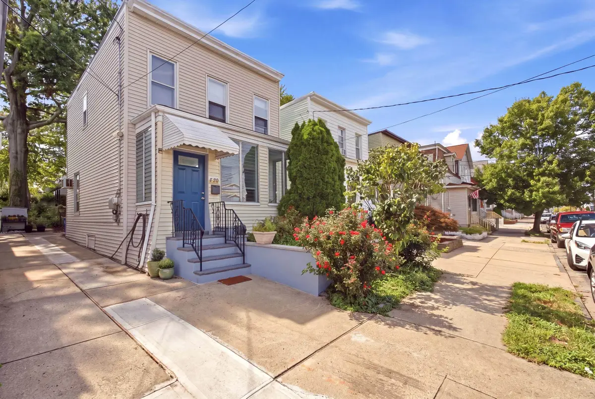 22 WEST 7TH ST, Bayonne, NJ 07002 - #1