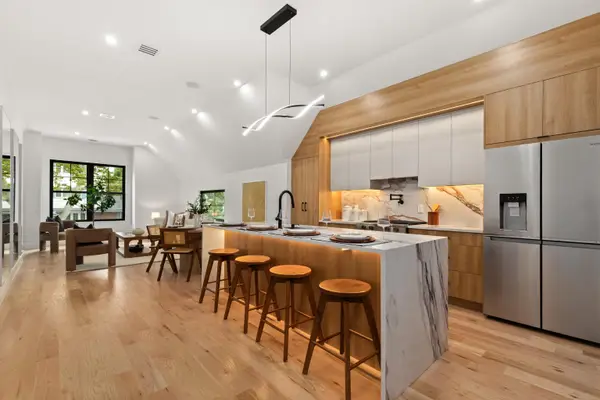 85 SHERMAN PL #Residence 02, JC, Heights, NJ 07307
