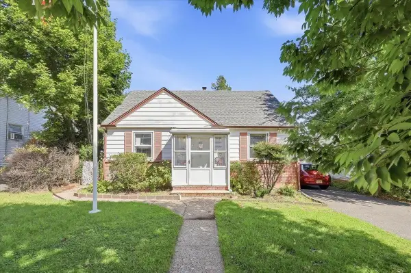 108 FORDHAM RD, Clifton, NJ 07013