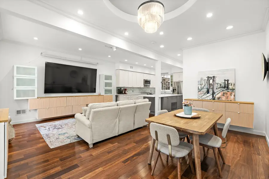 147 MANHATTAN AVE, Jersey City, NJ 07307 - #3
