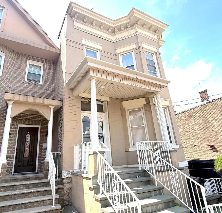 811 SIP ST, Union City, NJ 07087 - #2