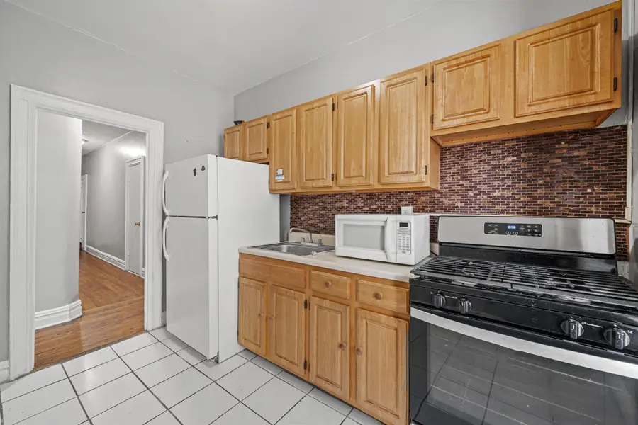 118 CORBIN AVE, Jersey City, NJ 07306 - #3