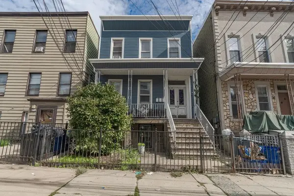 92 HANCOCK AVE, JC, Heights, NJ 07307