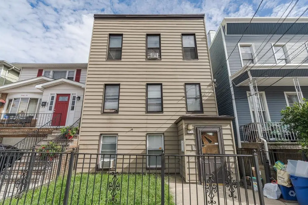 94 HANCOCK AVE, Jersey City, NJ 07307 - #1