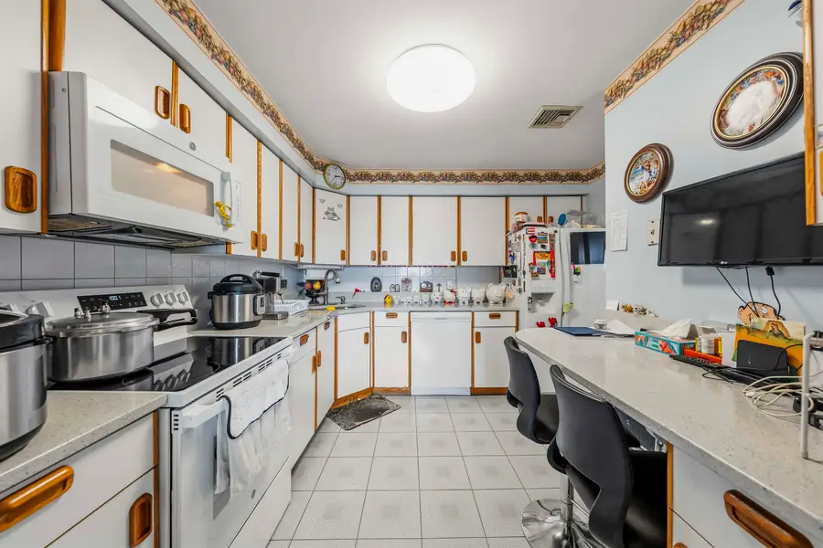 2025 GRAND AVE #3H, North Bergen, NJ 07047 - #3
