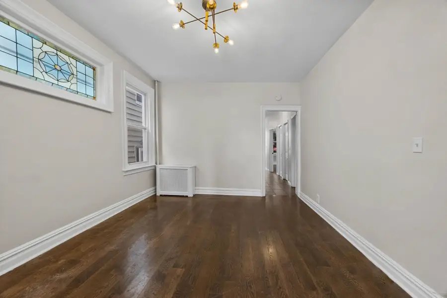 7 EDWARDS CT, Bayonne, NJ 07002 - #3