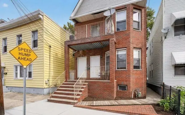 160 FULTON AVE, JC, Greenville, NJ 07305
